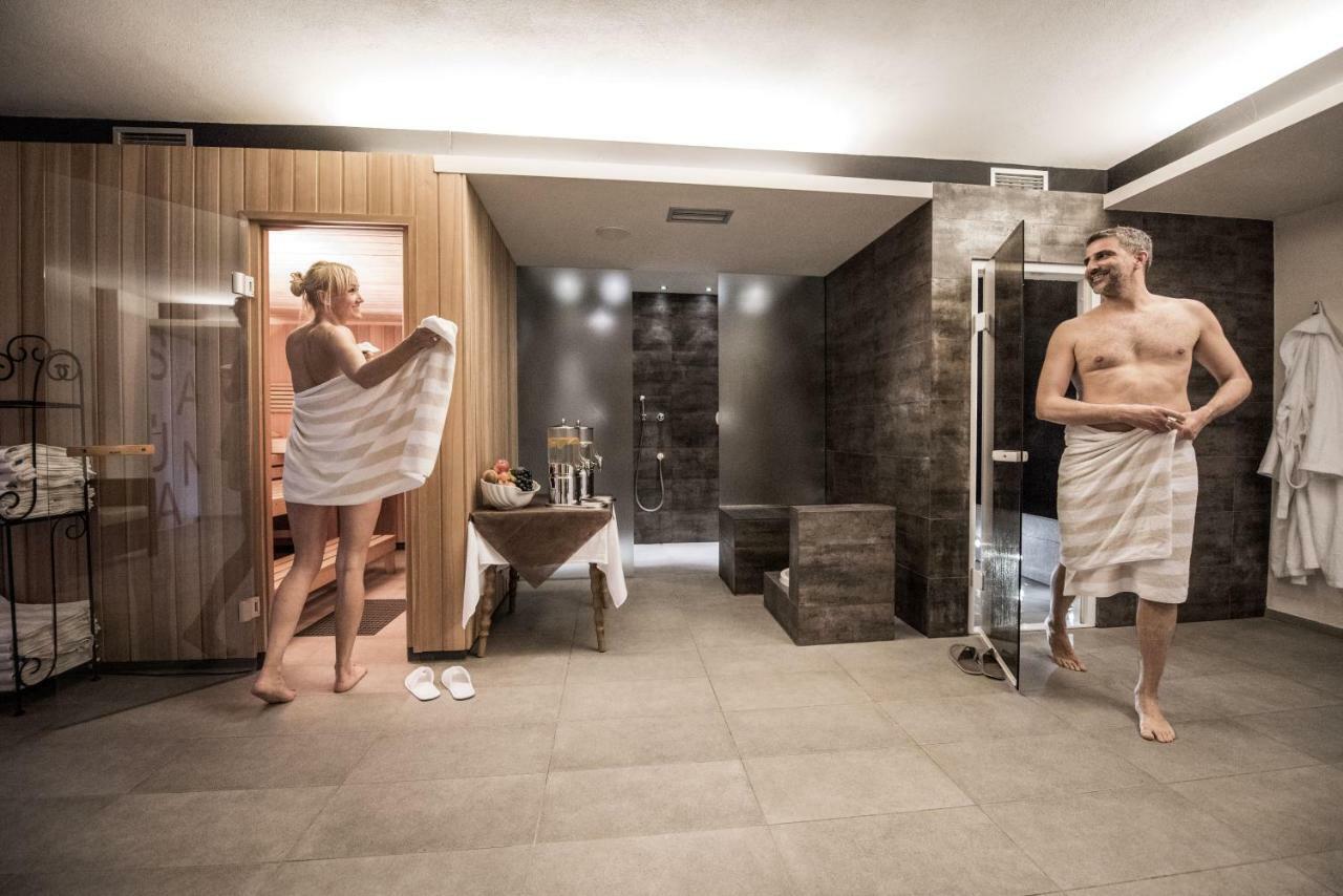 Hotel Krondlhof Μπρούνικο Εξωτερικό φωτογραφία