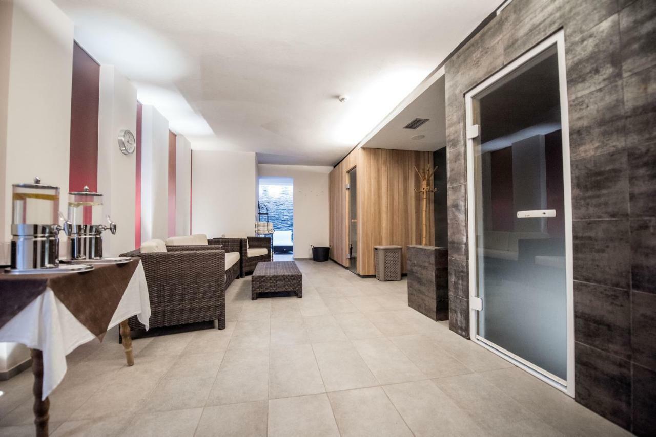 Hotel Krondlhof Μπρούνικο Εξωτερικό φωτογραφία